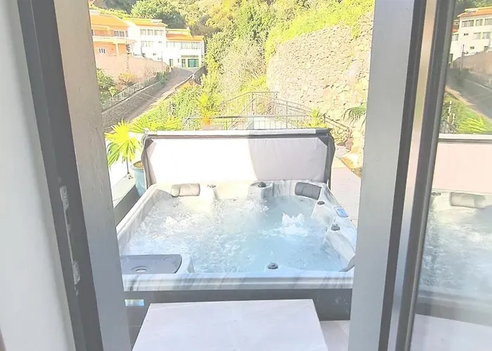 Espirito Do Mar - Premium With Jacuzzi Estreito Da Calheta